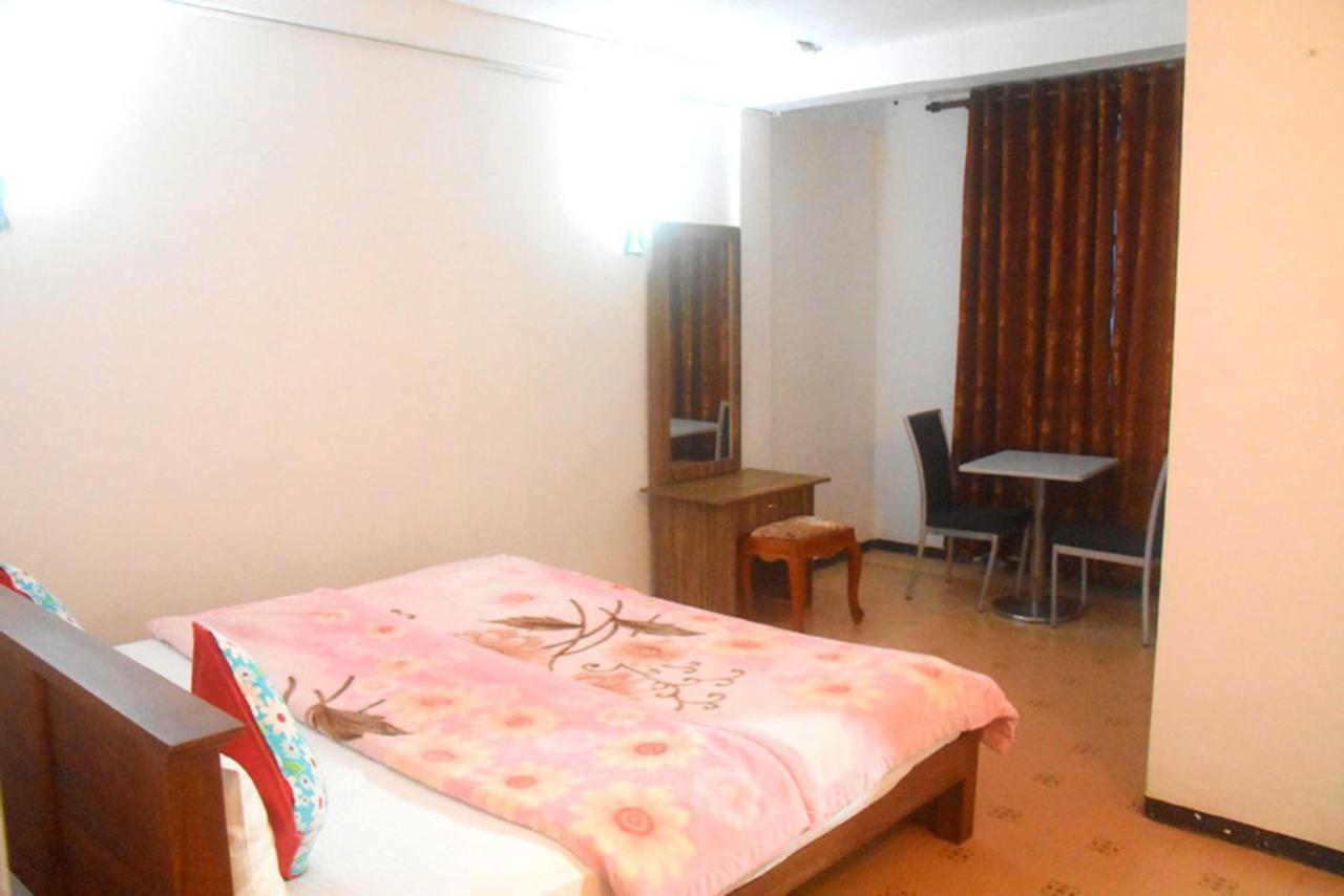 Unique View Nuwaraeliya Hotel Nuwara Eliya Exterior foto